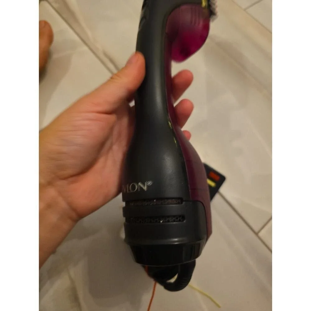 Revlon Pro Collection Salon Smooth and‎ Shine Air Smoothing Styler RVDR5232 H1